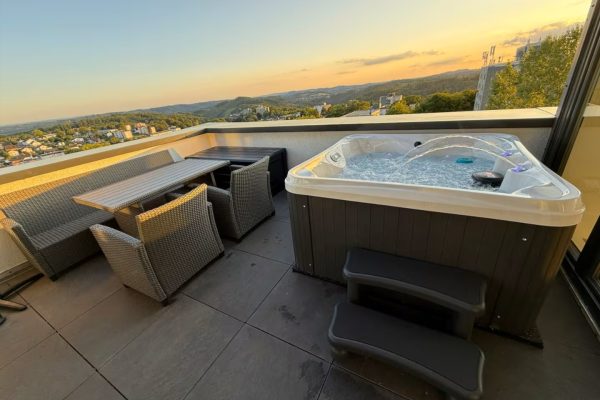 penthouse Kicker_06